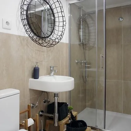 Alfama With River View Apartment *