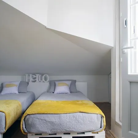 Alfama With River View Apartment